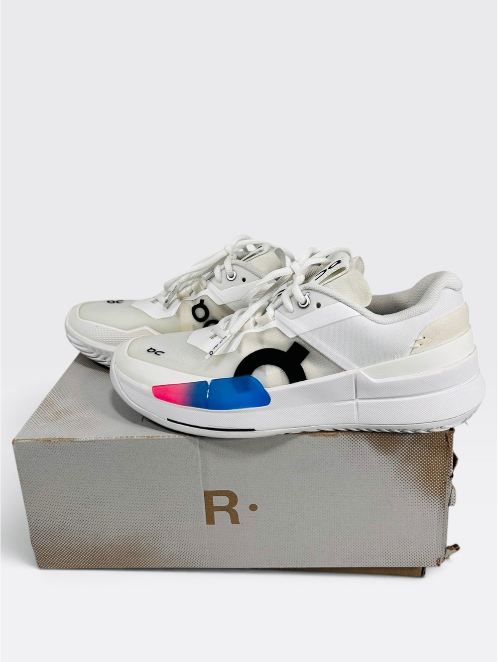 On Running The Roger Pro 2 Tennis Shoes Womens Size 8 White Malibu 3WE10332840